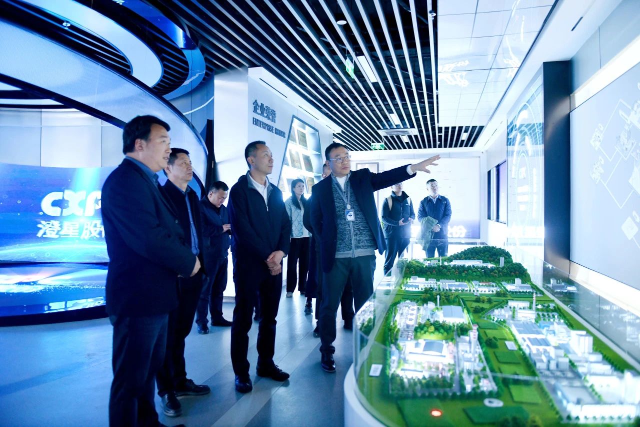 曲靖市会泽县王正宇县长一行到访ok138太阳集团